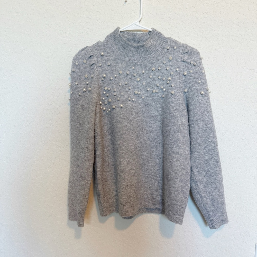 Ann Taylor Puff Sleeve Mock Neck Pearlized Sweater 
| Color: Gray/White | Size S